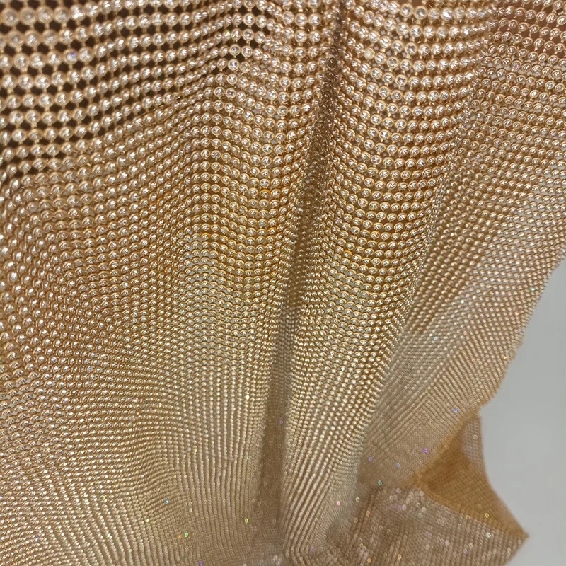 45x120cm Sparkly Gold Base Rhi - Crystal Mesh Fabric recension och pris
